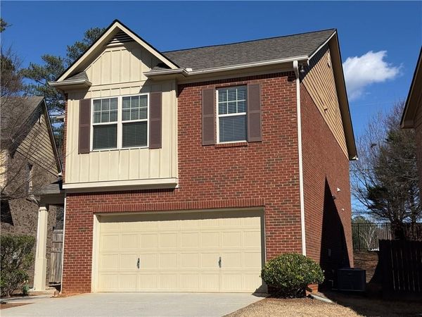 57 Thorncrest Court , Tucker, GA 30084