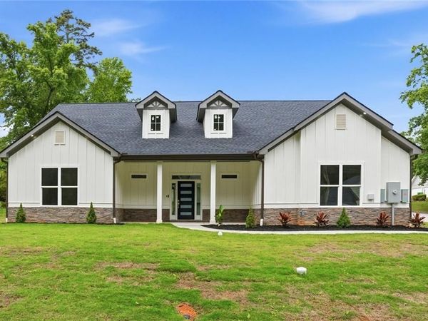 559 Pennybrook Lane, Stone Mountain, GA 30087