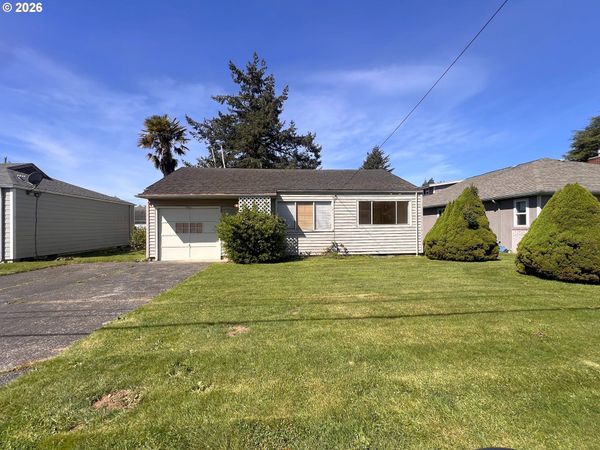 1023 N KNOTT ST, Coquille, OR 97423