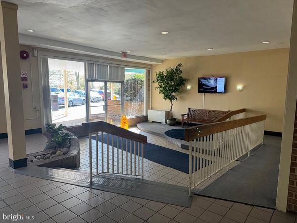 5111 8TH ROAD S, Unit 403, ARLINGTON, VA 22204