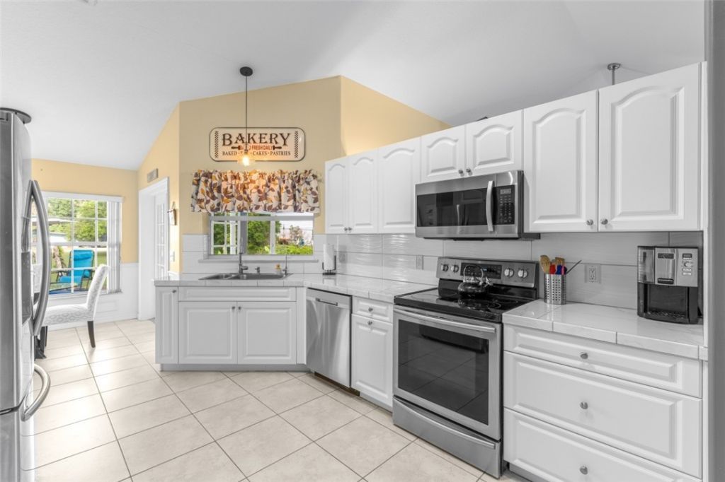 8755 91st Avenue, Vero Beach, FL 32967 Photo