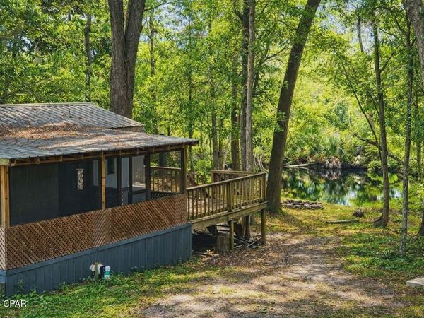 376 Stillwater Road , Freeport, FL 32439