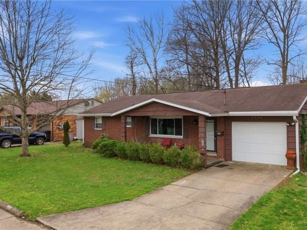 1902 42nd Street , Parkersburg, WV 26104