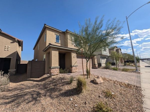 2932 Moulin Heights Street, Las Vegas, NV 89156