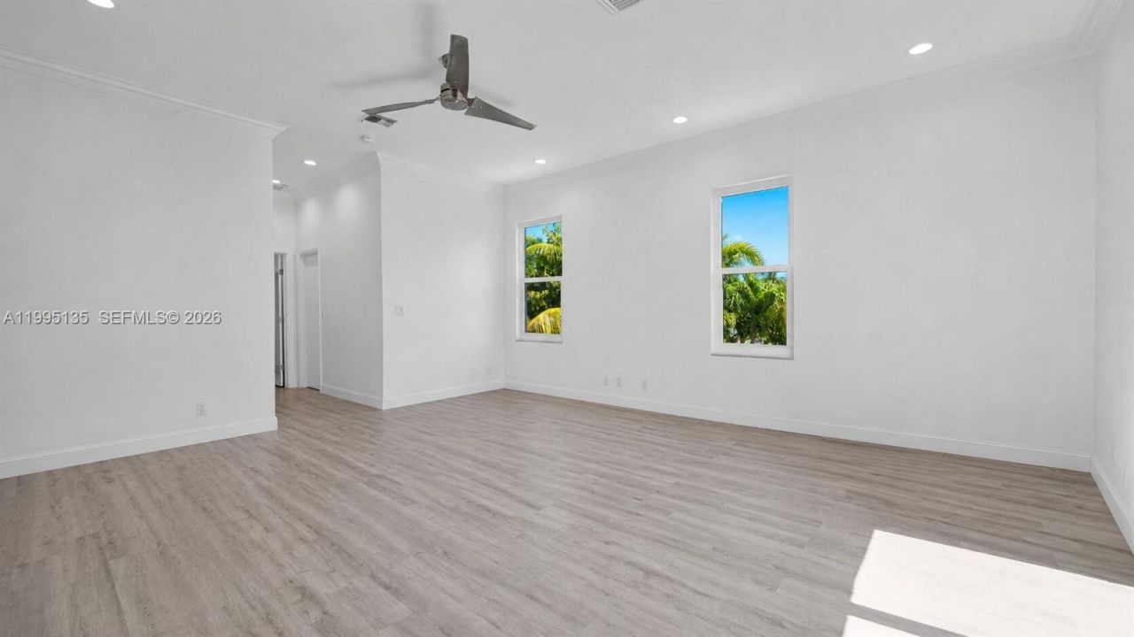 1895 NE 118th Rd, North Miami, FL 33181 Photo