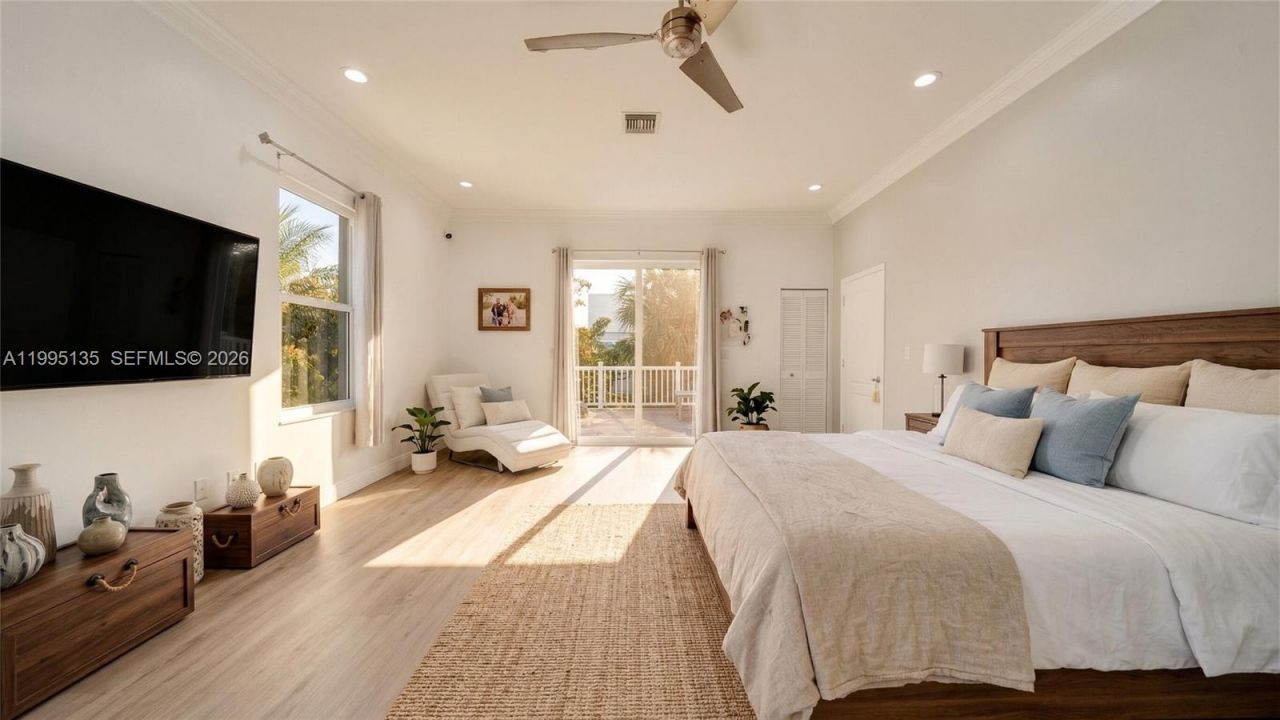 1895 NE 118th Rd , North Miami, FL 33181 Photo