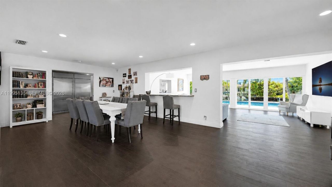 1895 NE 118th Rd, North Miami, FL 33181 Photo