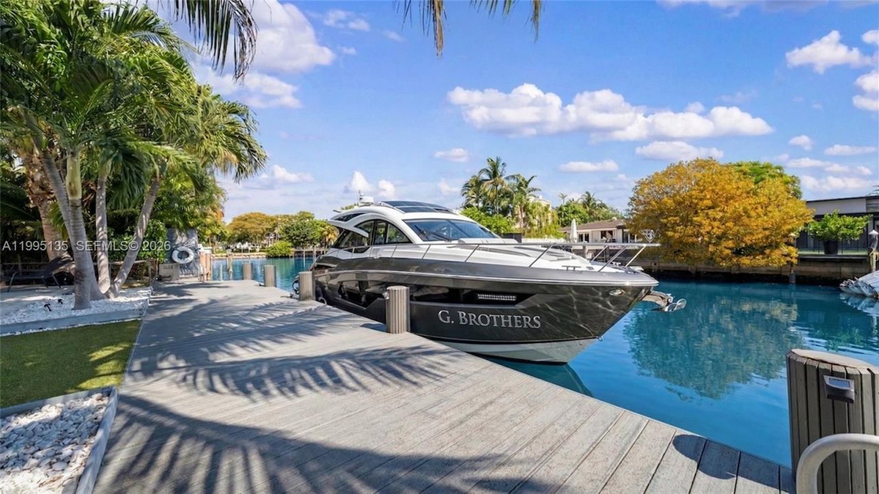 1895 NE 118th Rd , North Miami, FL 33181 Photo