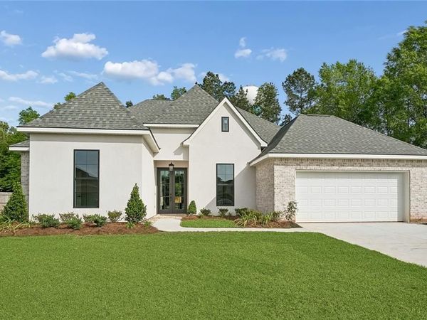 39731 BLUFF Court, Ponchatoula, LA 70454