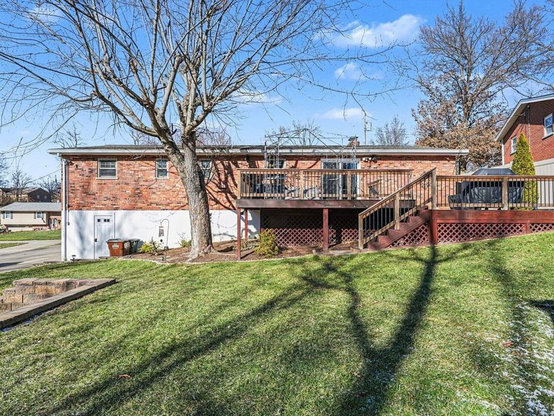 715 Vincent Drive, Taylor Mill, KY 41015 Photo 2