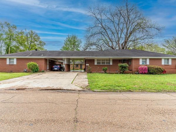 1047 N Rosser Street , Forrest City, AR 72335