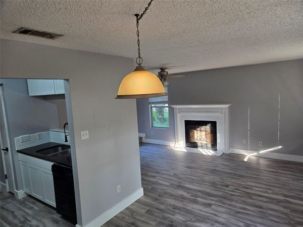 10001 Parliament House RD , Unit A, Austin, TX 78729