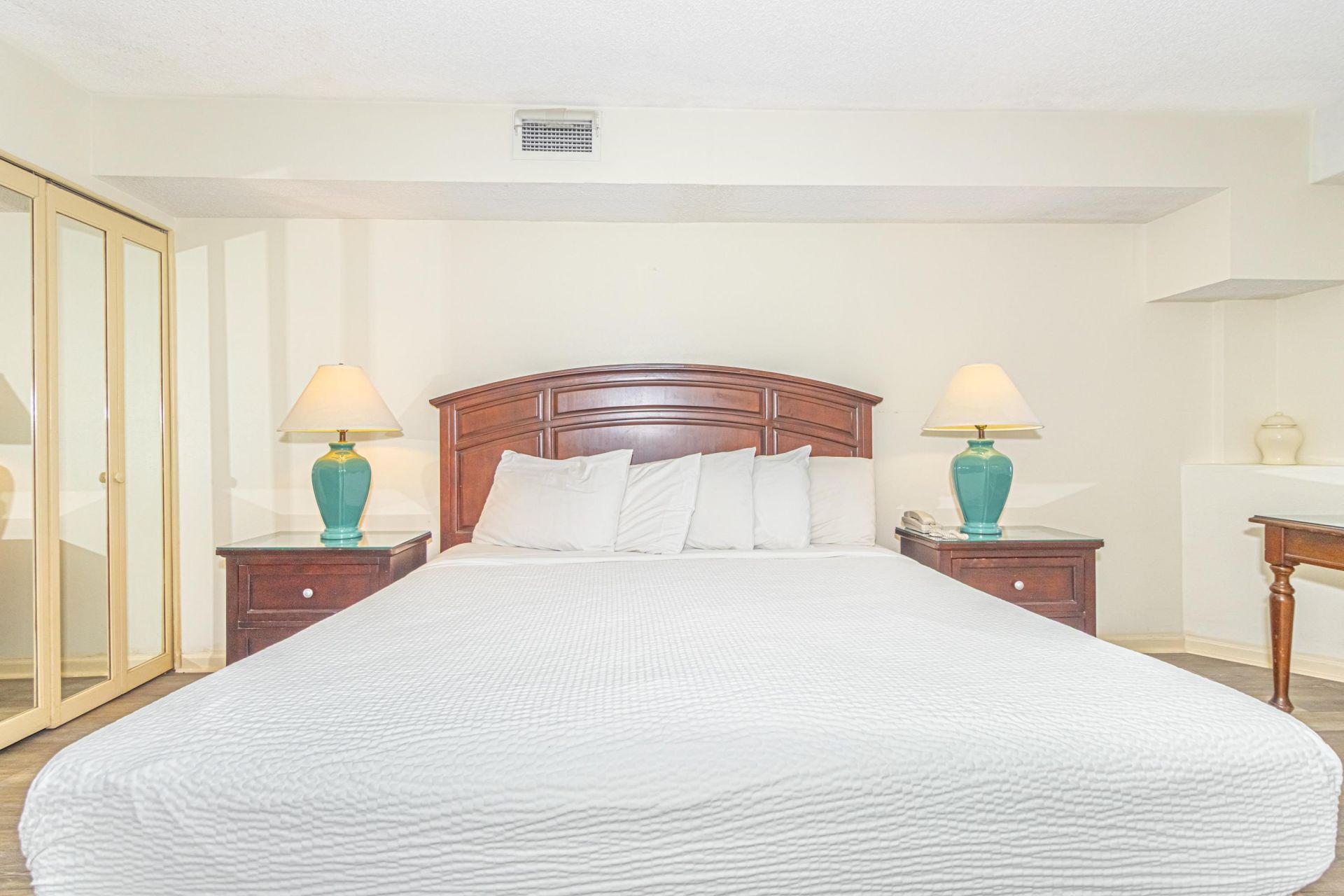 5308 N Ocean Blvd.  Photo 8