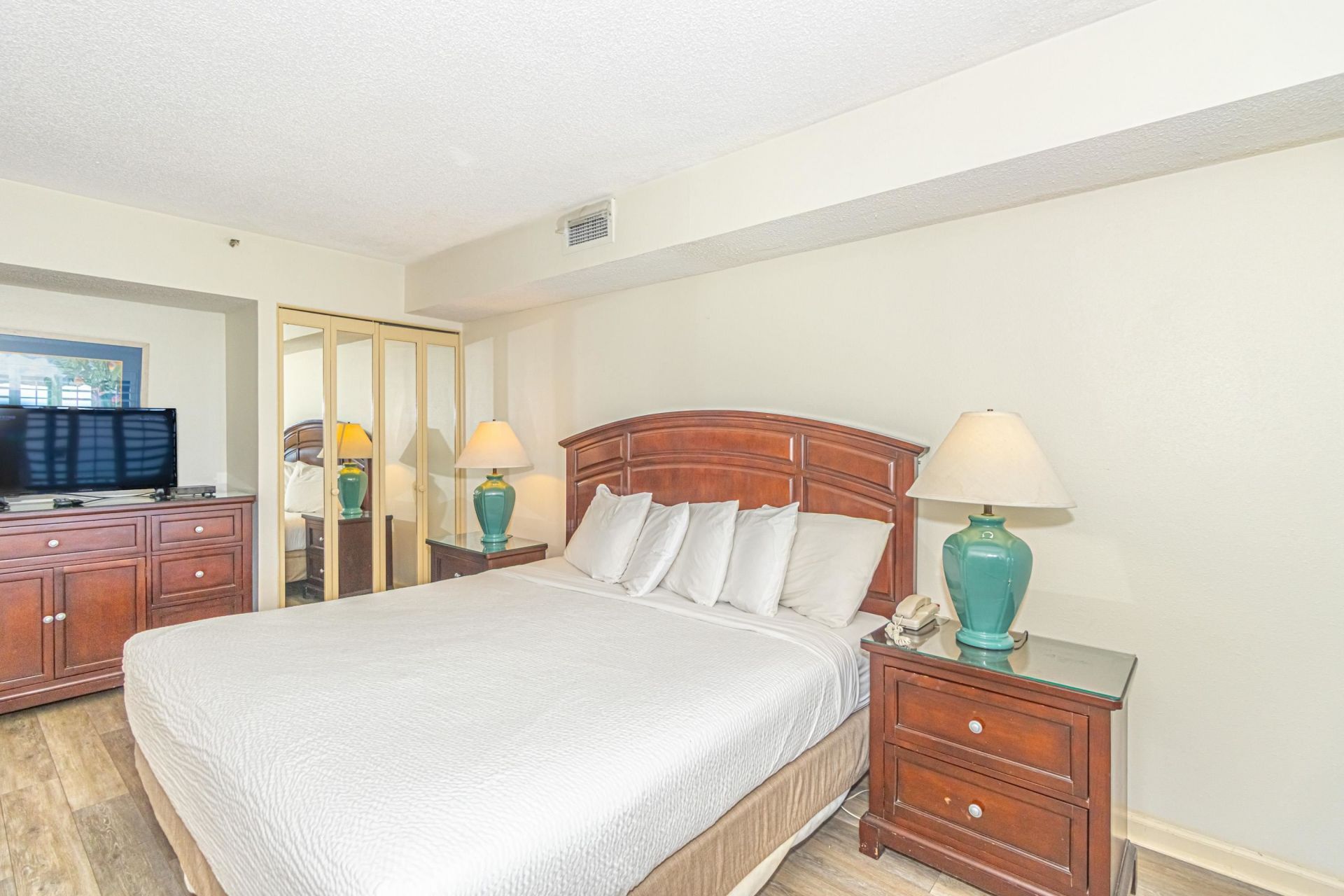 5308 N Ocean Blvd.  Photo 9