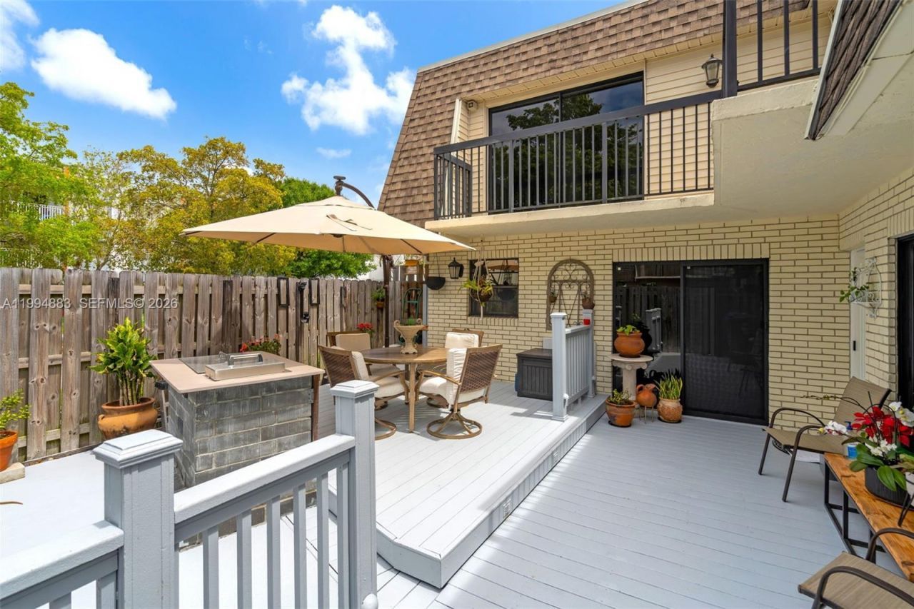 8106 SW 23rd St, Unit 28A, North Lauderdale, FL 33068 Photo