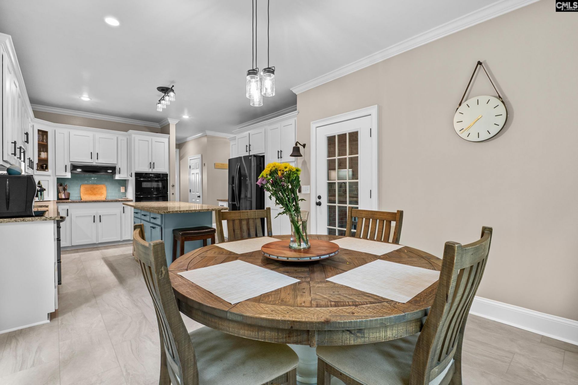 13 Williamstown Court  Photo 15