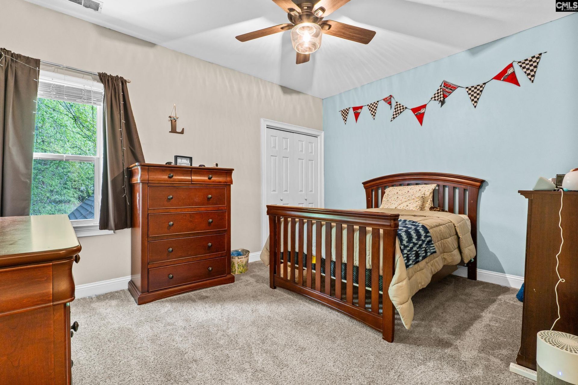 13 Williamstown Court Photo 32