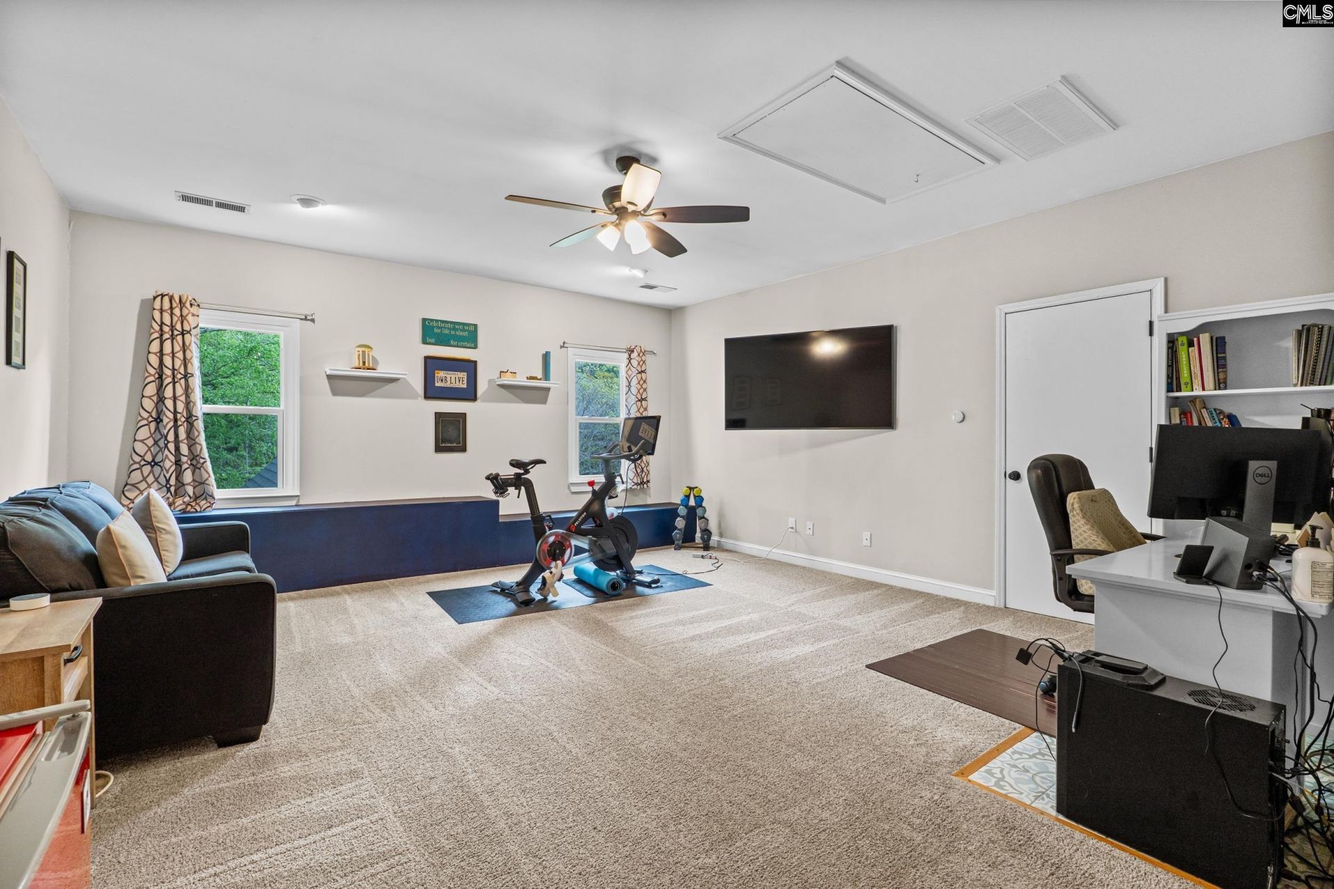 13 Williamstown Court  Photo 38