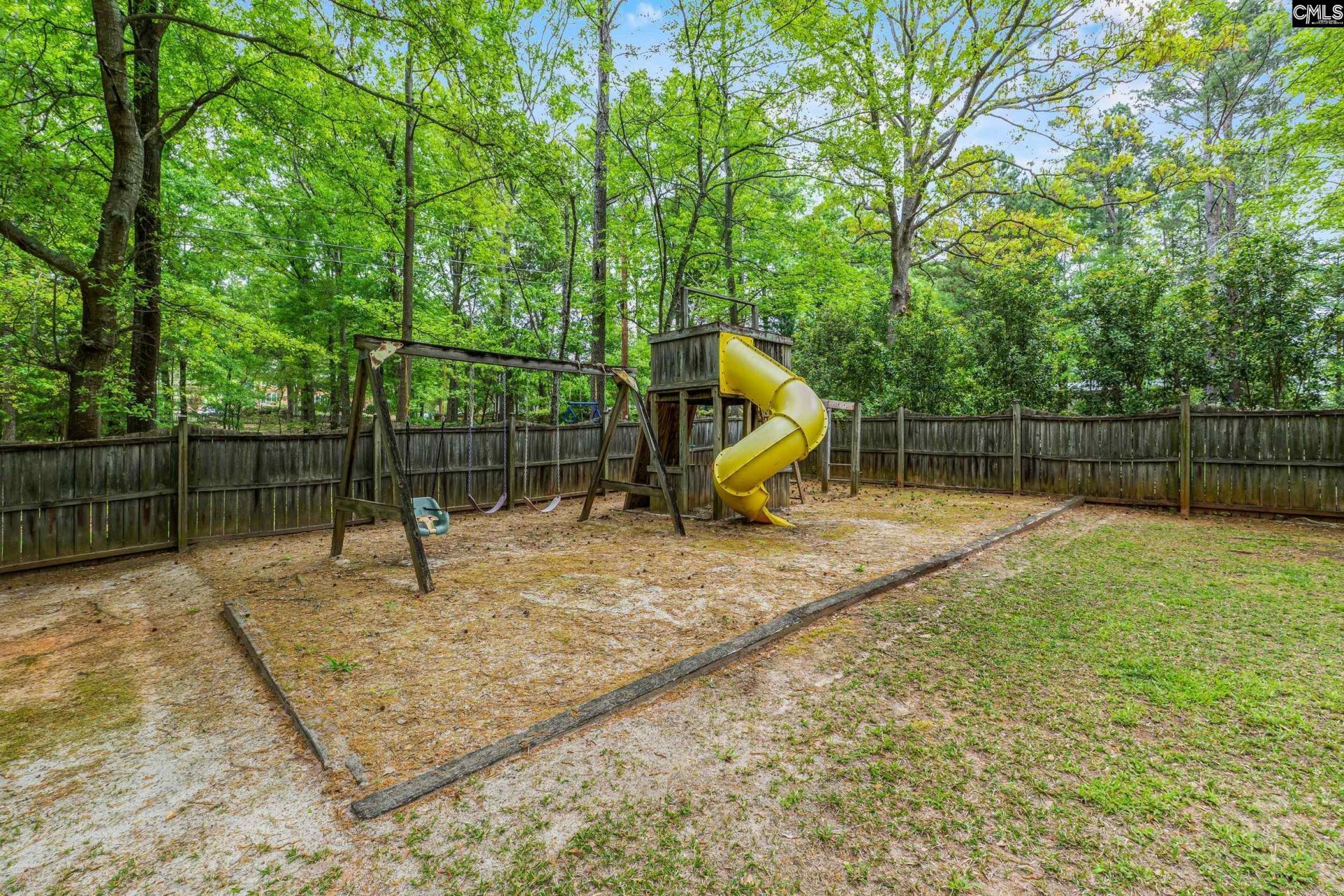 13 Williamstown Court  Photo 49