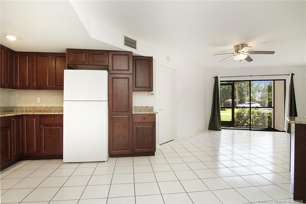 2083 NE Collins Circle, Unit 8-1, Jensen Beach, FL 34957 Photo