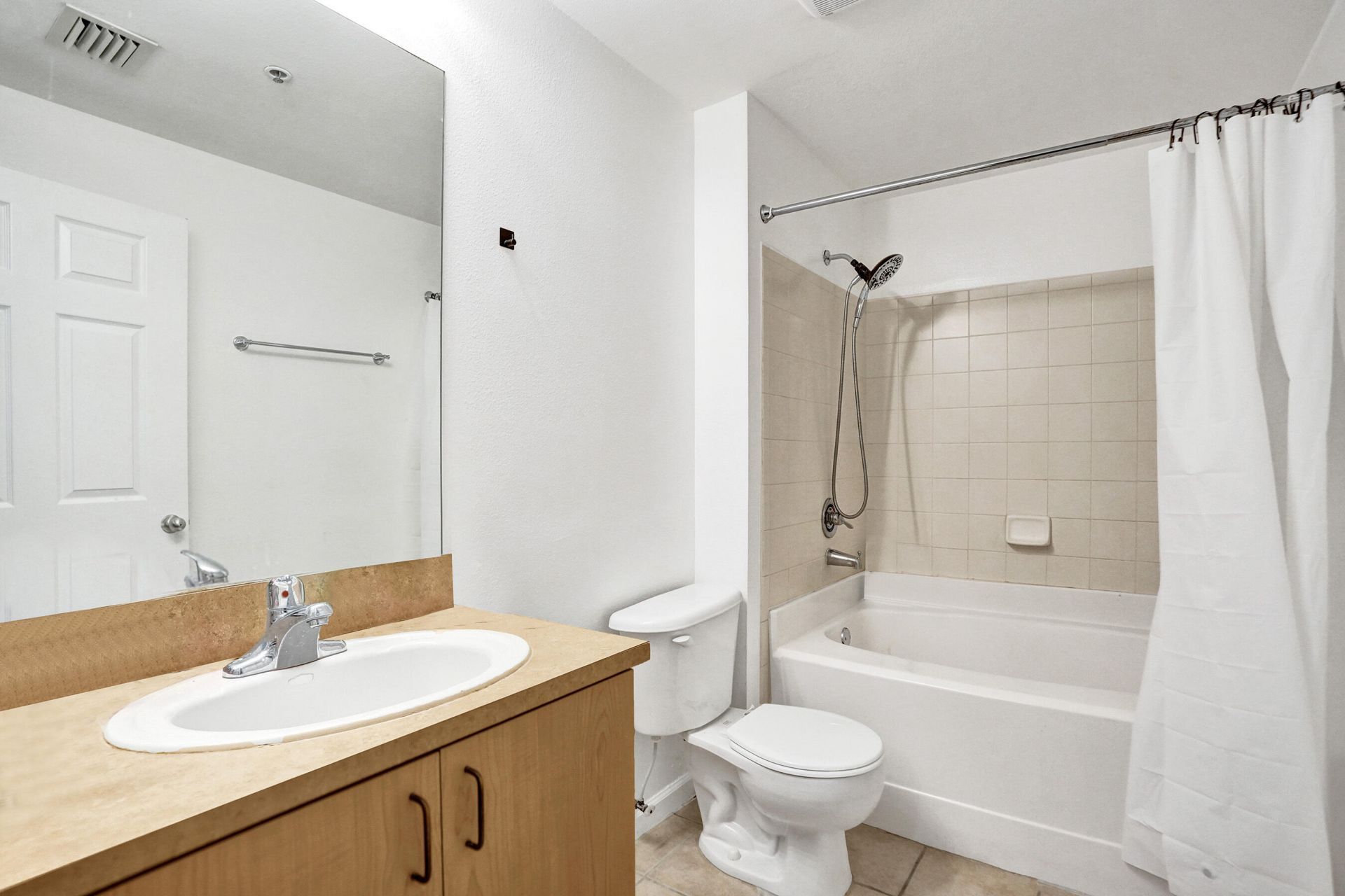 533 NE 3rd Avenue, Unit 205, Fort Lauderdale, FL 33301 Photo