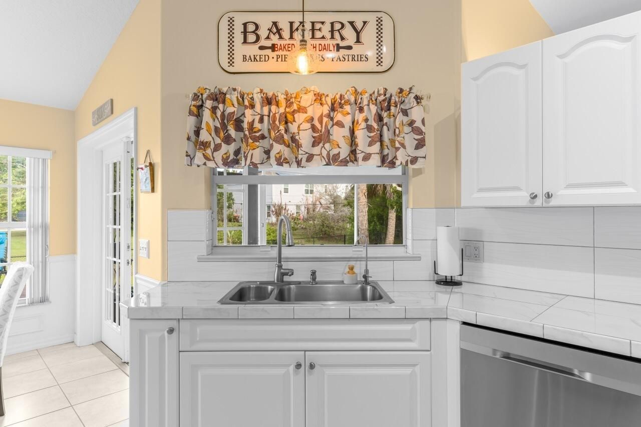 8755 91st Avenue, Vero Beach, FL 32967 Photo