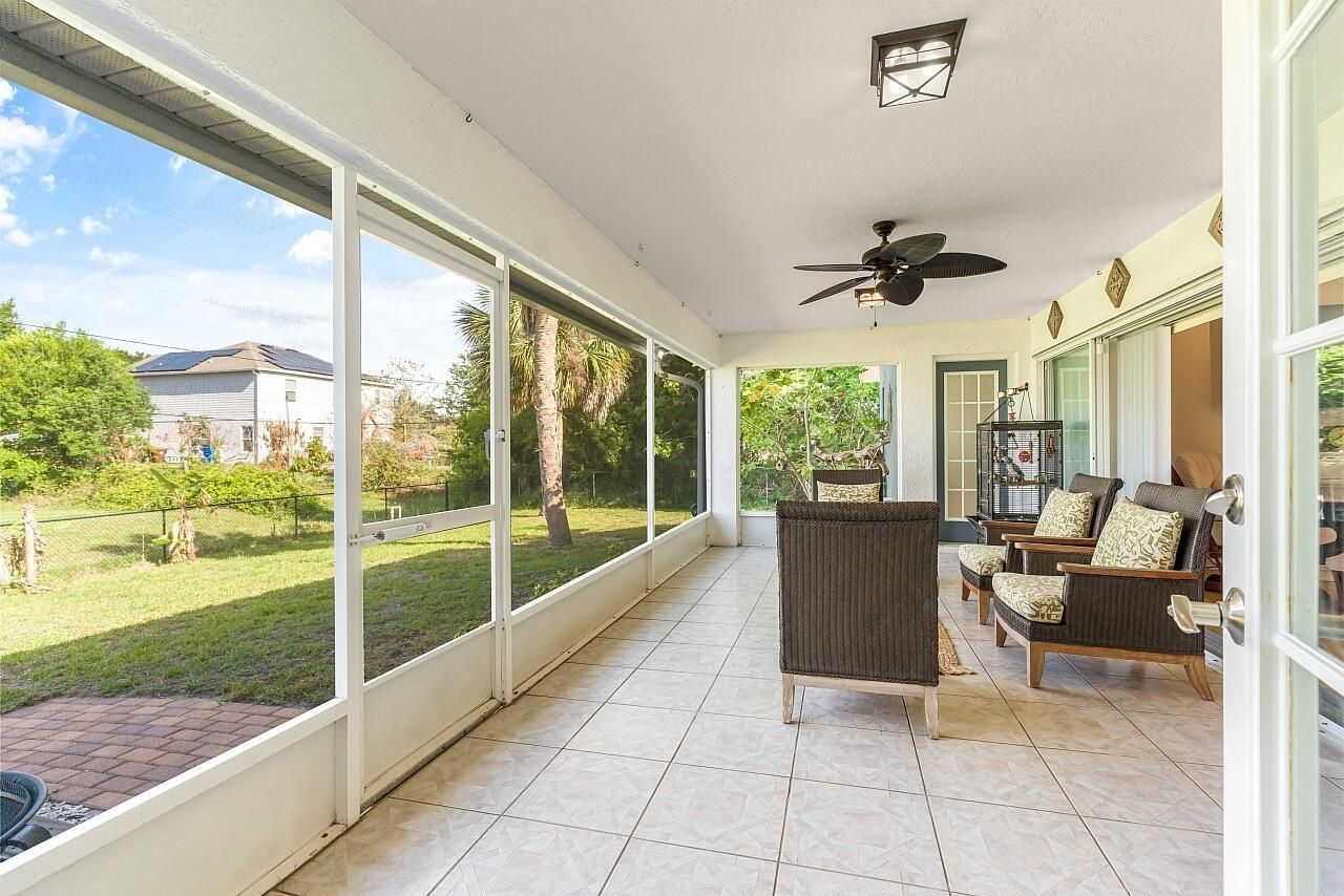 8755 91st Avenue, Vero Beach, FL 32967 Photo