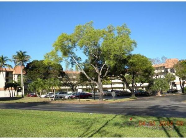 6300 S Falls Cir Drive, Unit 314, Lauderhill, FL 33319