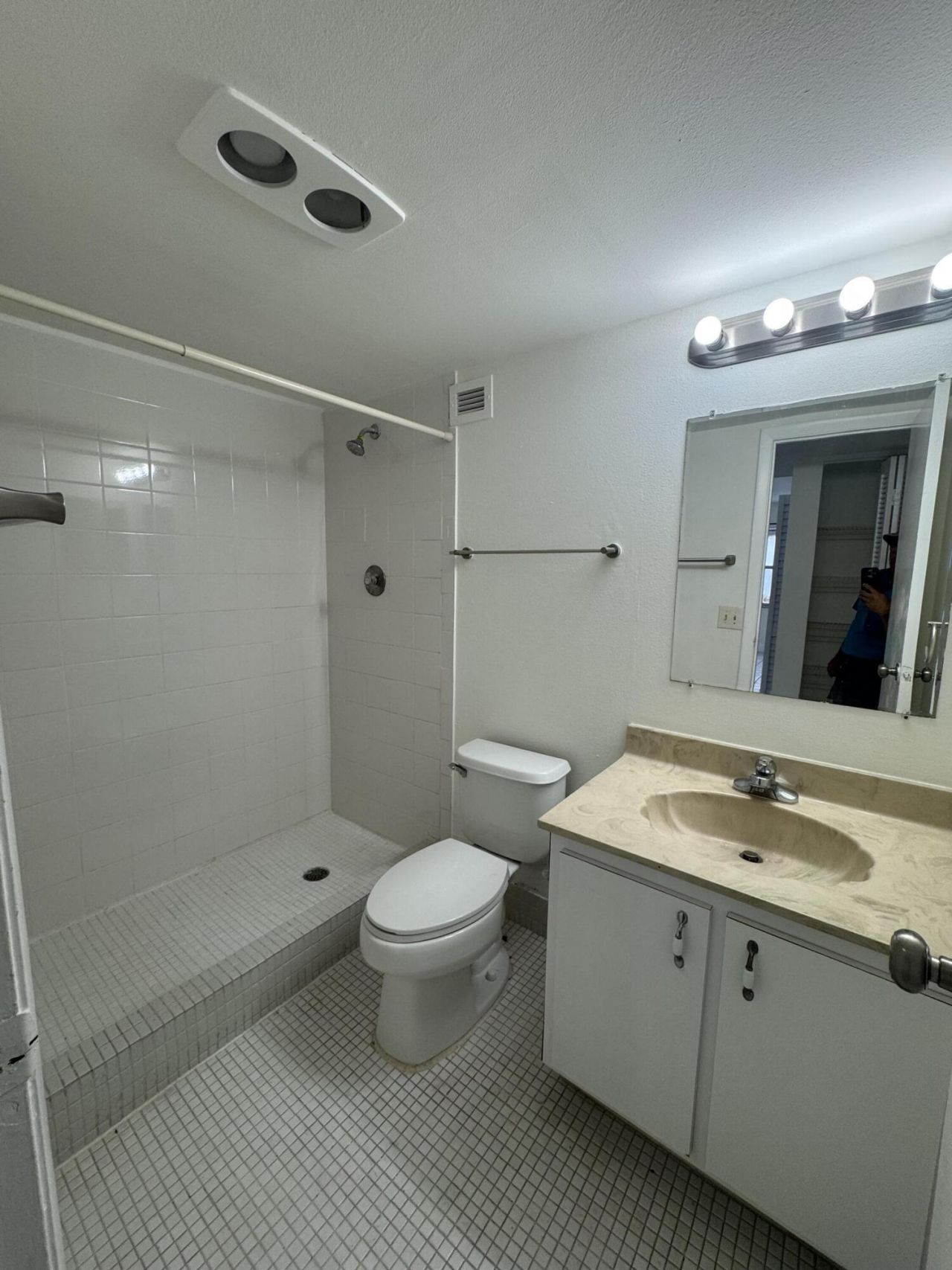 6300 S Falls Cir Drive, Unit 314, Lauderhill, FL 33319 Photo
