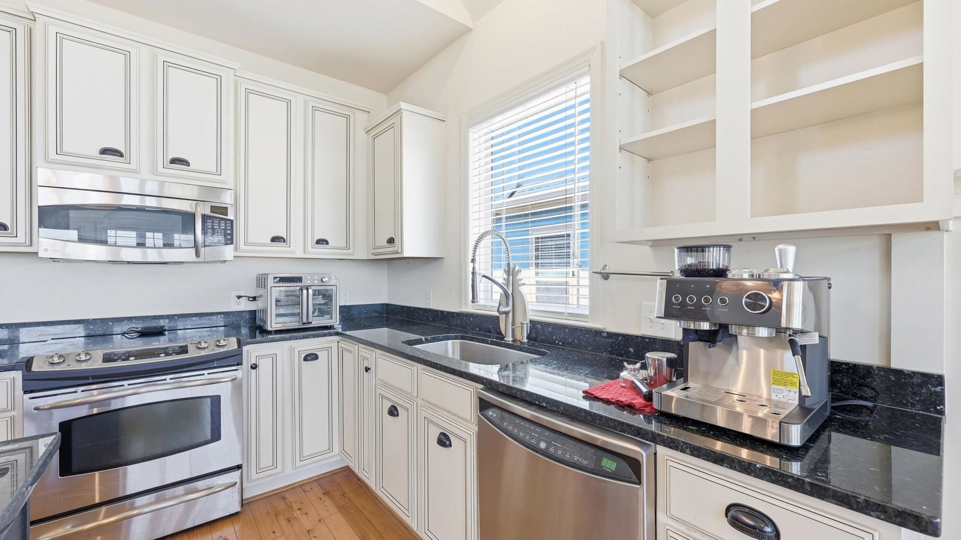 915 Ocean Pines Ct. Photo 15