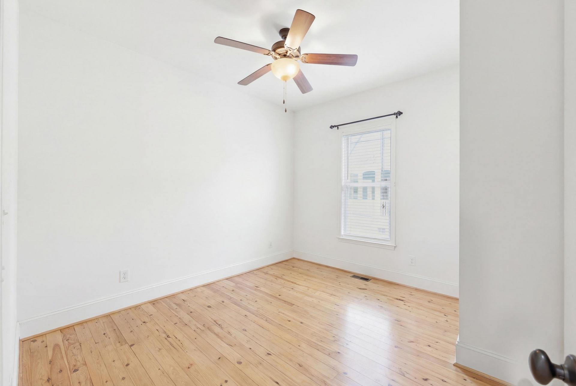 915 Ocean Pines Ct. Photo 26