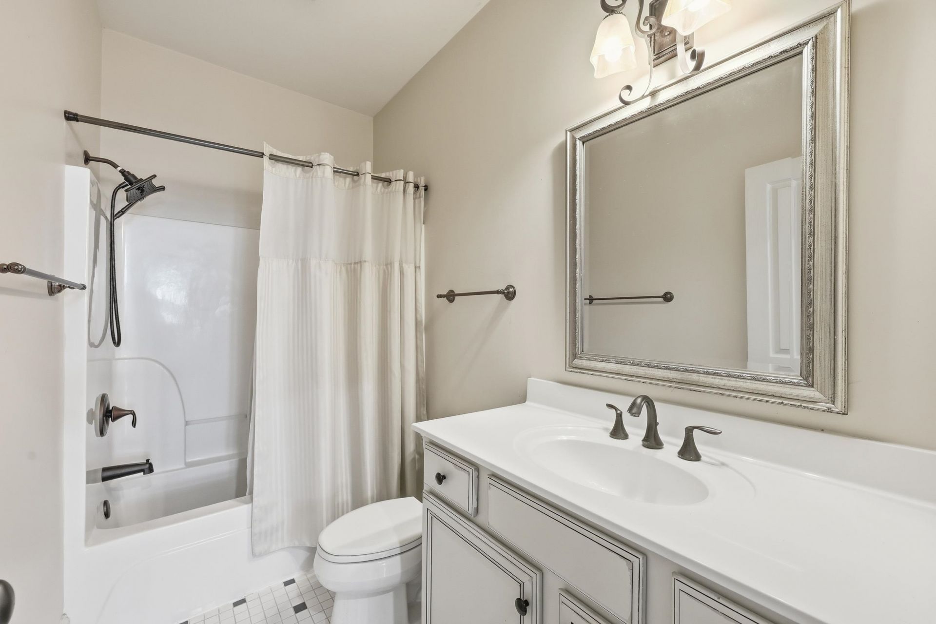 915 Ocean Pines Ct. Photo 27