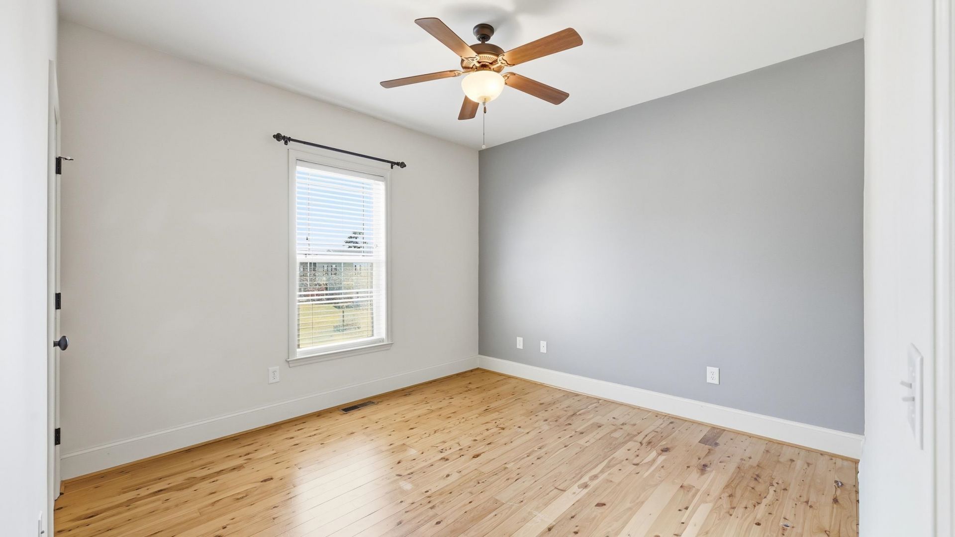 915 Ocean Pines Ct. Photo 29