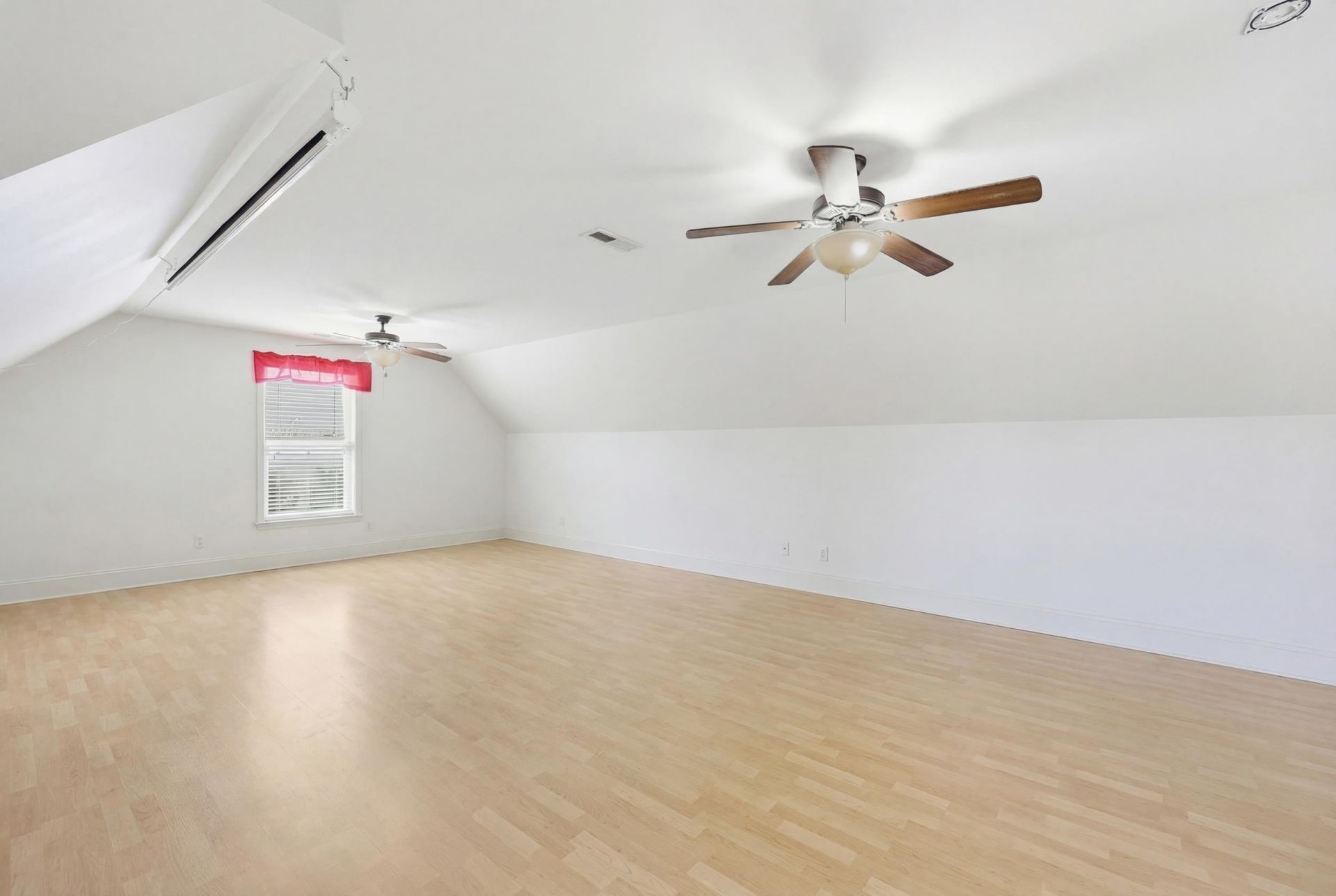 915 Ocean Pines Ct. Photo 33