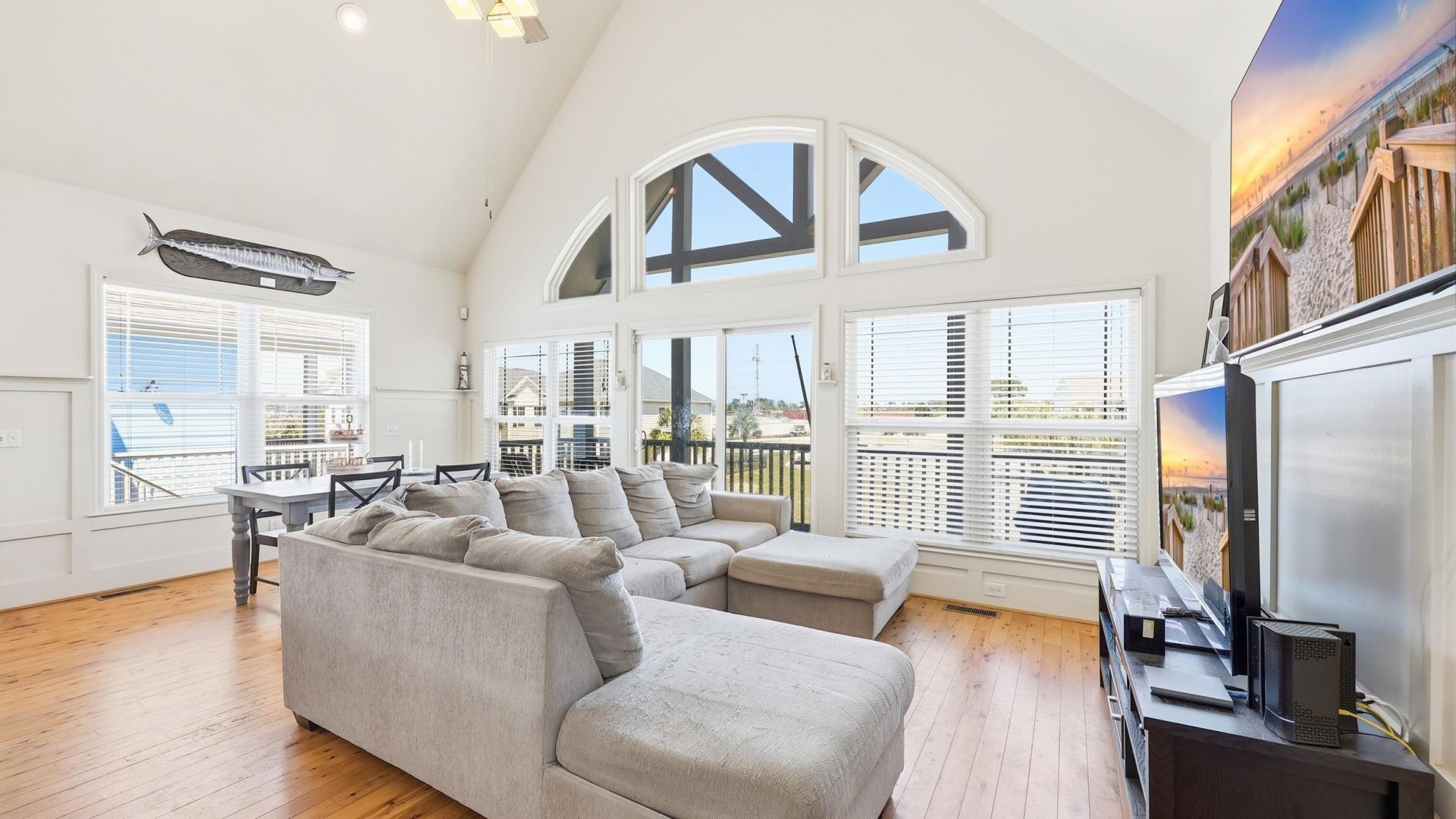 915 Ocean Pines Ct. Photo 4