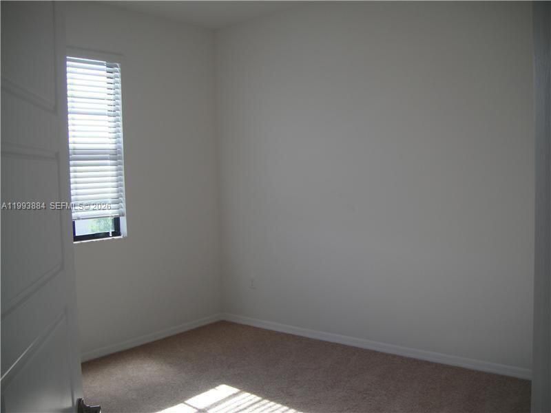 655 NE 193rd St , Miami, FL 33179 Photo