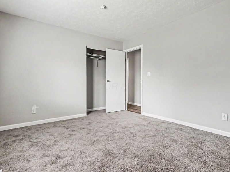 2746 Noe Bixby Road, Columbus, OH 43232 Photo 19
