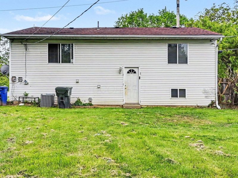 2746 Noe Bixby Road, Columbus, OH 43232 Photo 29