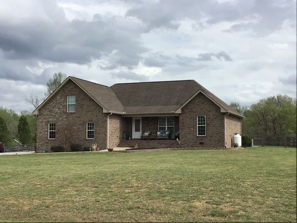 8960 New Chapel Rd , Springfield, TN 37172