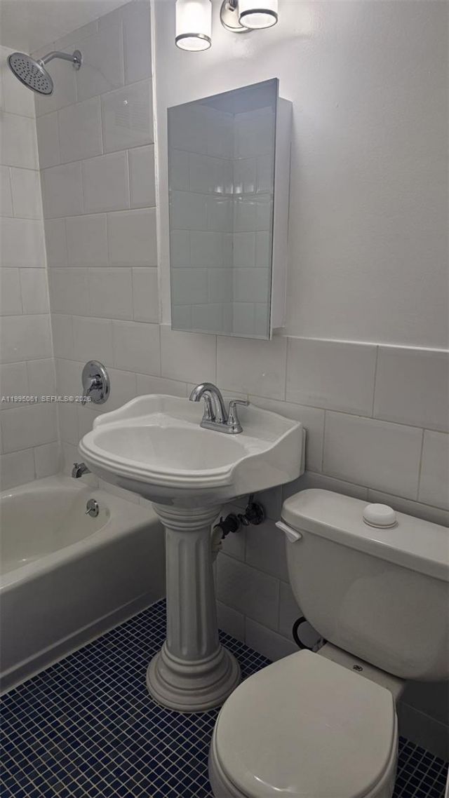 1616 Michigan Ave, Unit 11, Miami Beach, FL 33139 Photo