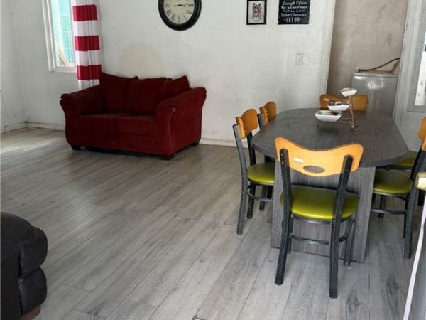 210 W Lugonia, Redlands, CA 92374