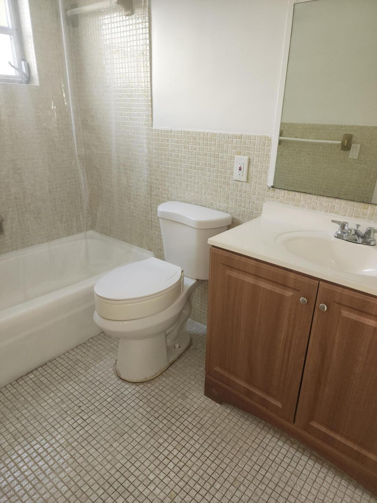 1007 N 19th Avenue, Unit 4, Hollywood, FL 33020 Photo