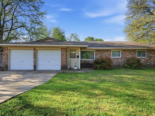 1803 Sycamore Street , Commerce, TX 75428