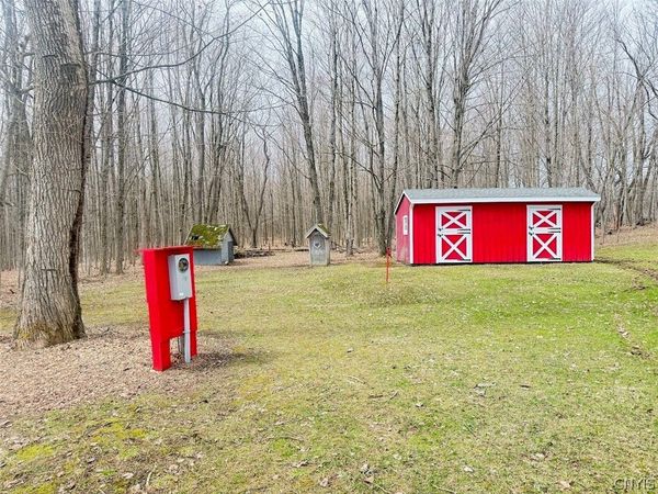 437 Albion Cross Road , Pulaski, NY 13142