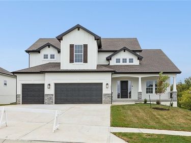 1039 Fir Lane, Liberty, MO 64068