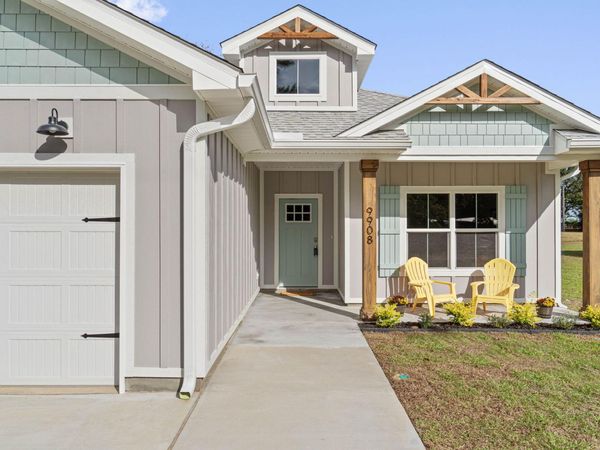 7848 Tippin Avenue, Pensacola, FL 32514