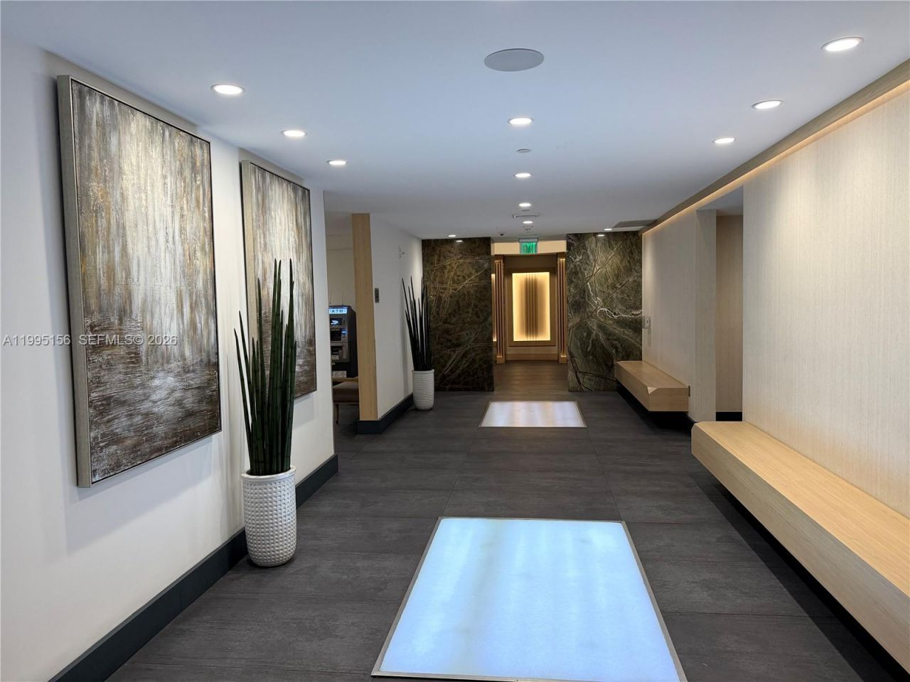 90 SW 3rd Street, Unit 2112, Miami, FL 33130 Photo