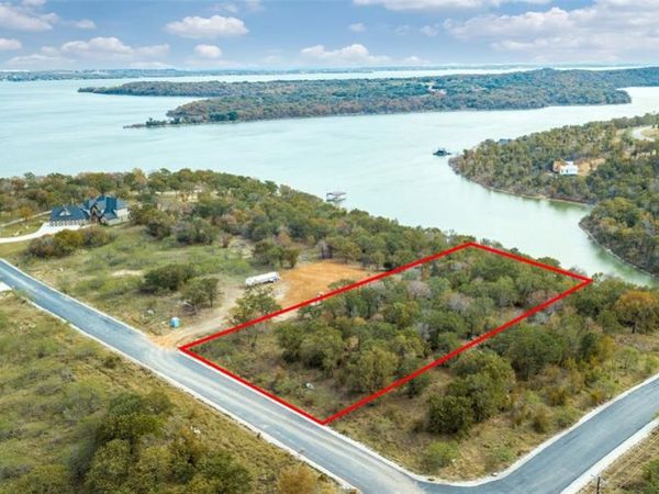 108 Three Forks Crossing, Chico, TX 76431