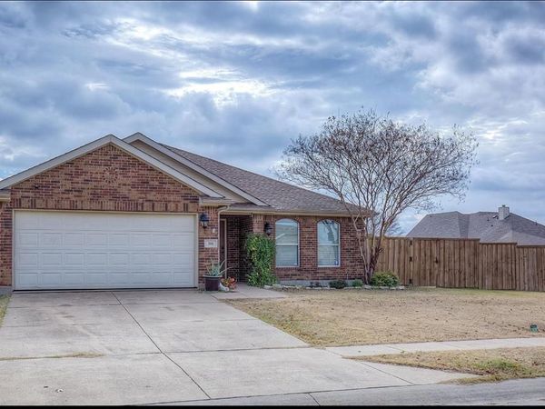 301 Long Prairie Drive, Forney, TX 75126