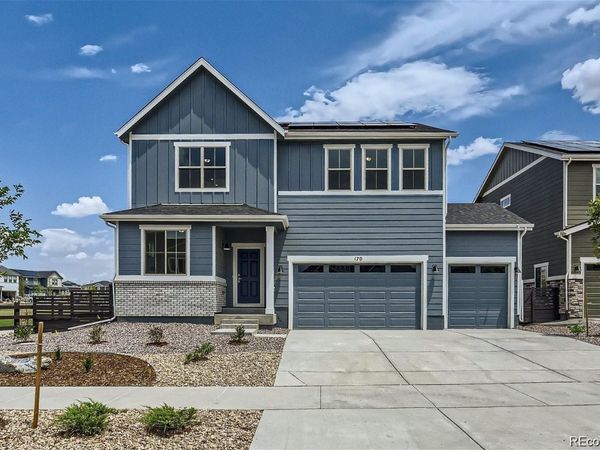 170 S Vandriver Way , Aurora, CO 80018
